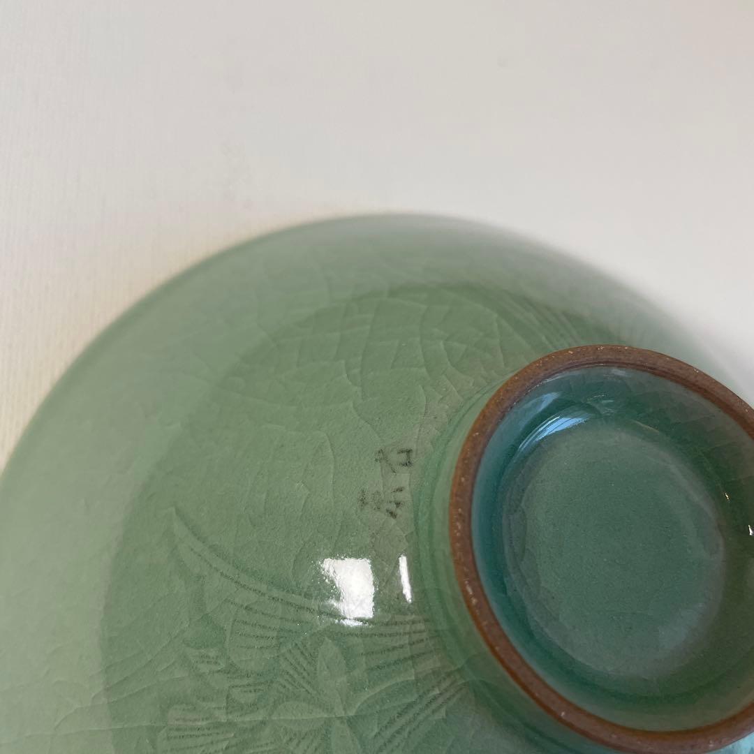 Kim Jeong-muk Korean Celadon Chawan Donggok Kiln — Crane Cloud Sanggam Inlay Tea Bowl Tomobako