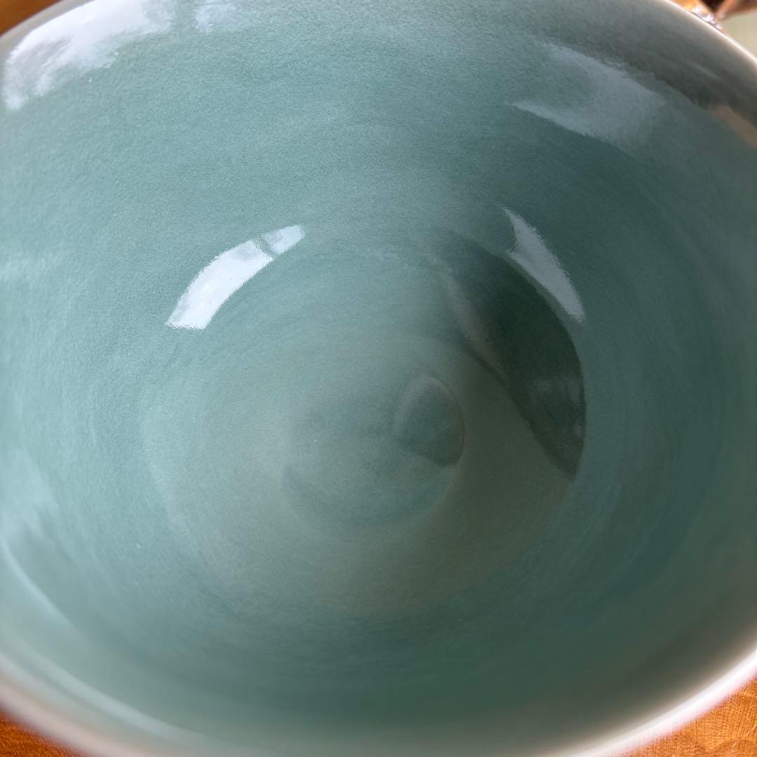 Hatta Sokoku Seiji Chawan "Takekaze" — Heian Celadon Kiln Blue-Gray Tea Bowl w/ Tomobako