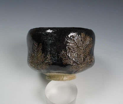 Kiyomizuyaki Black Raku Chawan "Chinenno Midori" — Young Pine Motif with Inscription Box