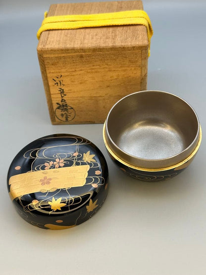 Hana-Ikada Makie Natsume by Chikujo Chikuryo — Flower Raft Lacquer Tea Caddy, Silver Interior