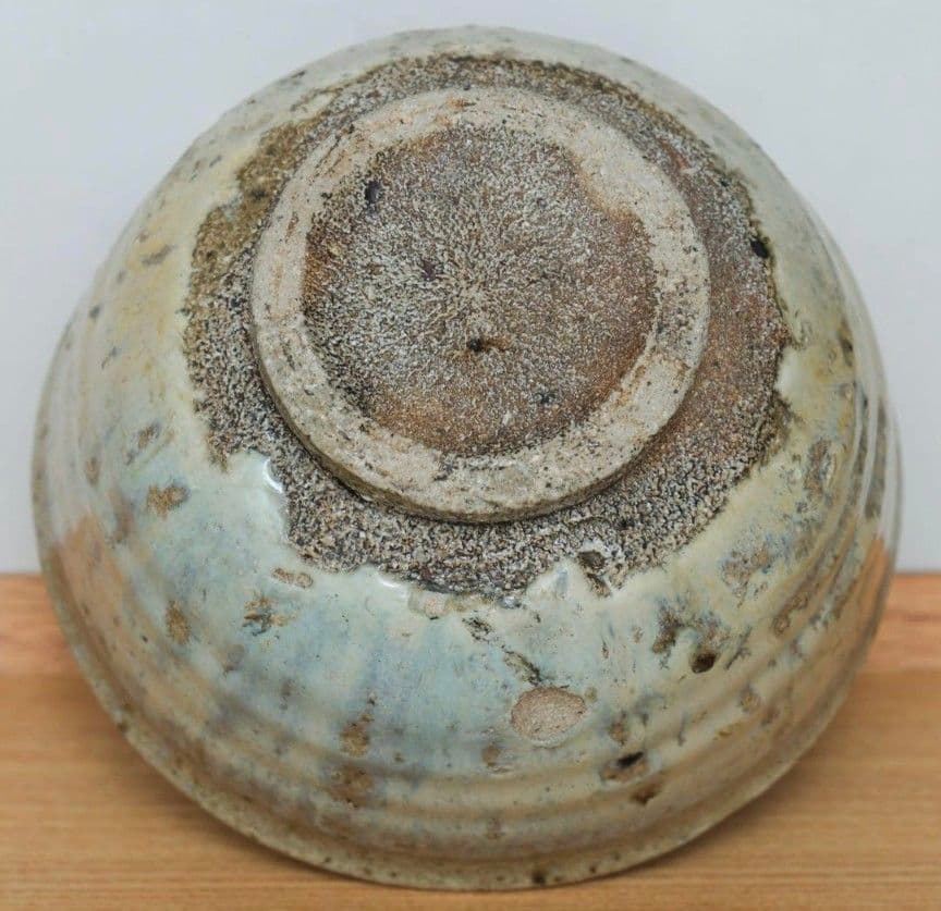 Madara Karatsu Chawan by Hamamoto Yoshiyuki — Mottled Straw Ash Tea Bowl from Sanri Kiln