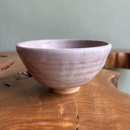 Gohon-de Matcha Bowl by Kaike-gama, Yonago — Warm Pink Crackle Glaze with Tomobako