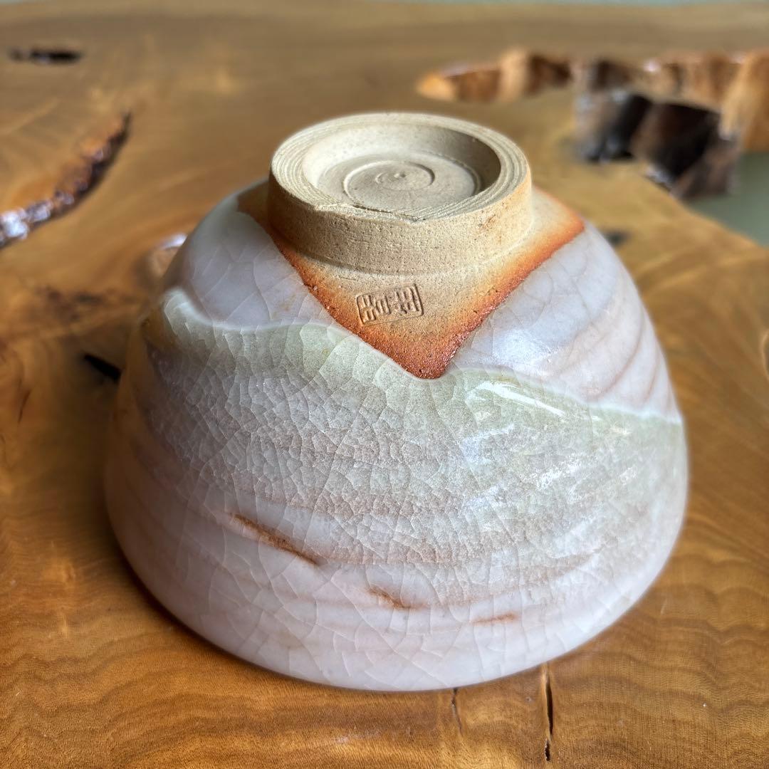 Gohon-de Matcha Bowl by Kaike-gama, Yonago — Warm Pink Crackle Glaze with Tomobako
