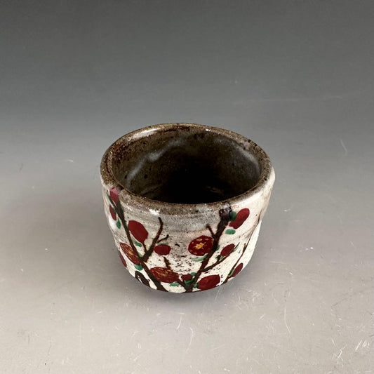 Red Plum Blossom Sake Cup by Arakawa Takeo - Suigetsu Kiln Mino Ware