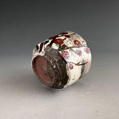 Red Plum Blossom Sake Cup by Arakawa Takeo - Suigetsu Kiln Mino Ware