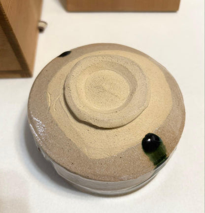Mizuno Kenji Aka-Oribe Tea Bowl — Kutsukata Iron Painted Mino Chawan