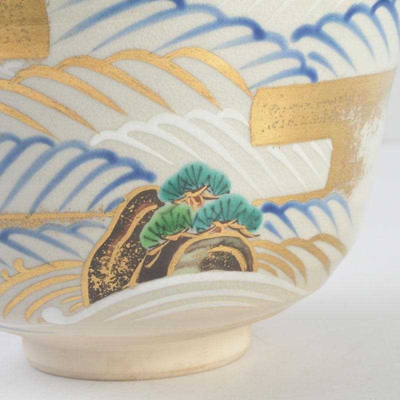 Ninsei-Style Kyo-yaki Tea Bowl – Pine Wave Design – Tezuka Toho – Japan