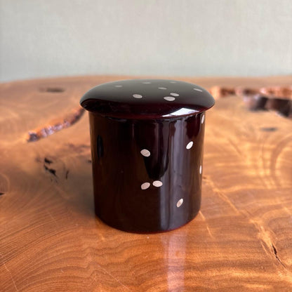 Nakade Shoho Otafuku Maki-e Kinrinji Natsume — Deep Brown Lacquer with White Dots, Hidden Face Inside Lid, Signed Box