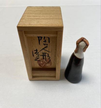 Ceramic Figurine (Tō-Ningyō) – Faceless Woman – Kato Kiyoyuki – Seto Tradition – Japan