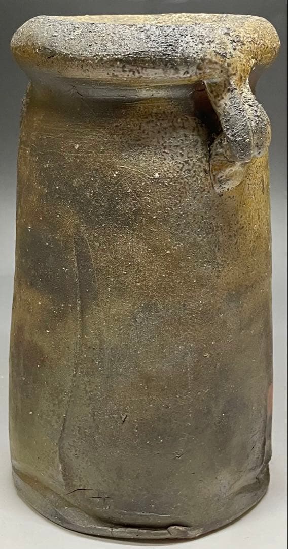 Bizen Mimitsuki Hanaire by Living National Treasure Isezaki Jun | Signed Flower Vase