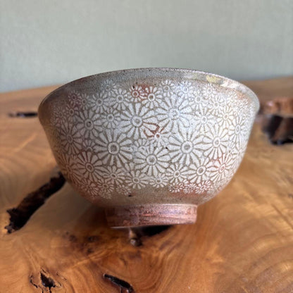 Korean Mishima Inlay Tea Bowl by Ryu Changkon — Chrysanthemum Sansha Inlay, Signed Wooden Box