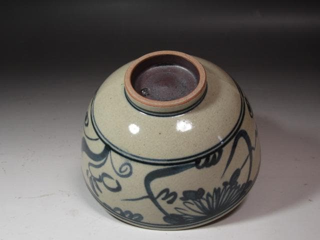 Zeze-yaki — Annam-style Chrysanthemum Tea Bowl, Urasenke 14th Tantansai Inscription