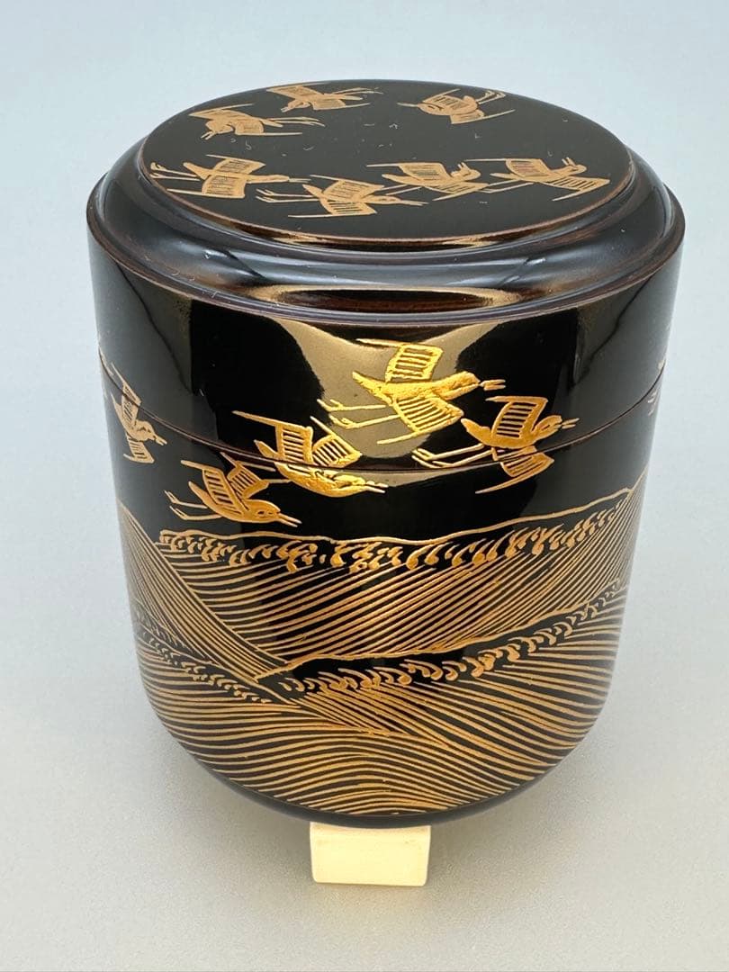 Gold Maki-e Lacquer Natsume Tea Caddy — Waves and Plovers by Tsuji Sekisai, Kyoto Lacquer, Signed Box