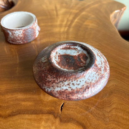 Hasegawa Seiho Aka-Shino Tea Grinder Kogo Incense Container with Tomobako