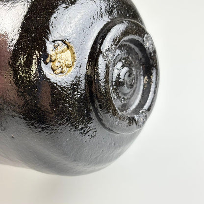 Kuro Raku Chawan by Sasaki Shoraku — Chonyu-Style Black Tea Bowl with Gold Flame Motif, Signed by Fukumoto Sekio of Daitoku-ji