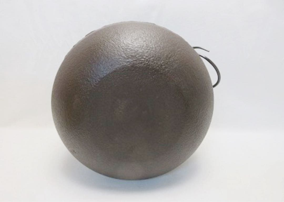 Japanese Cast Iron Tea Ceremony Kettle, Amidado Gama Chagama by Living National Treasure Takahashi Keiten, Signed Tomobako, Unused