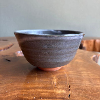 Akoyano Kiln Tea Bowl by Terada Bizan — Gray Drip Glaze Chawan Japan