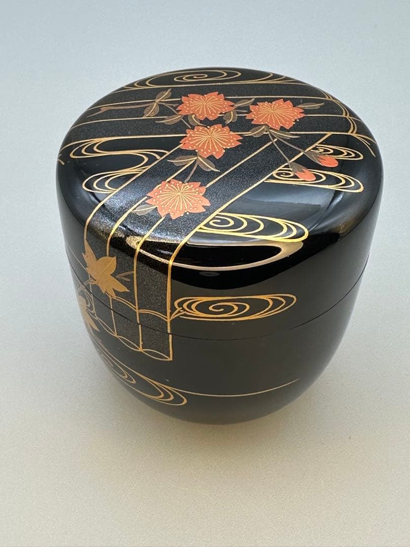 Nakatani Hakuho Hanaikada Maki-e Rikyu Natsume — Gold Cherry Blossom Flower Raft Lacquer