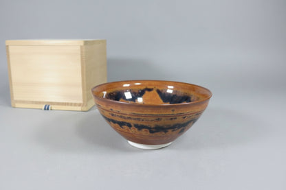 Seto Tenmoku Tea Bowl - Iron Glaze Chawan with Amber-Black Kiln Effects