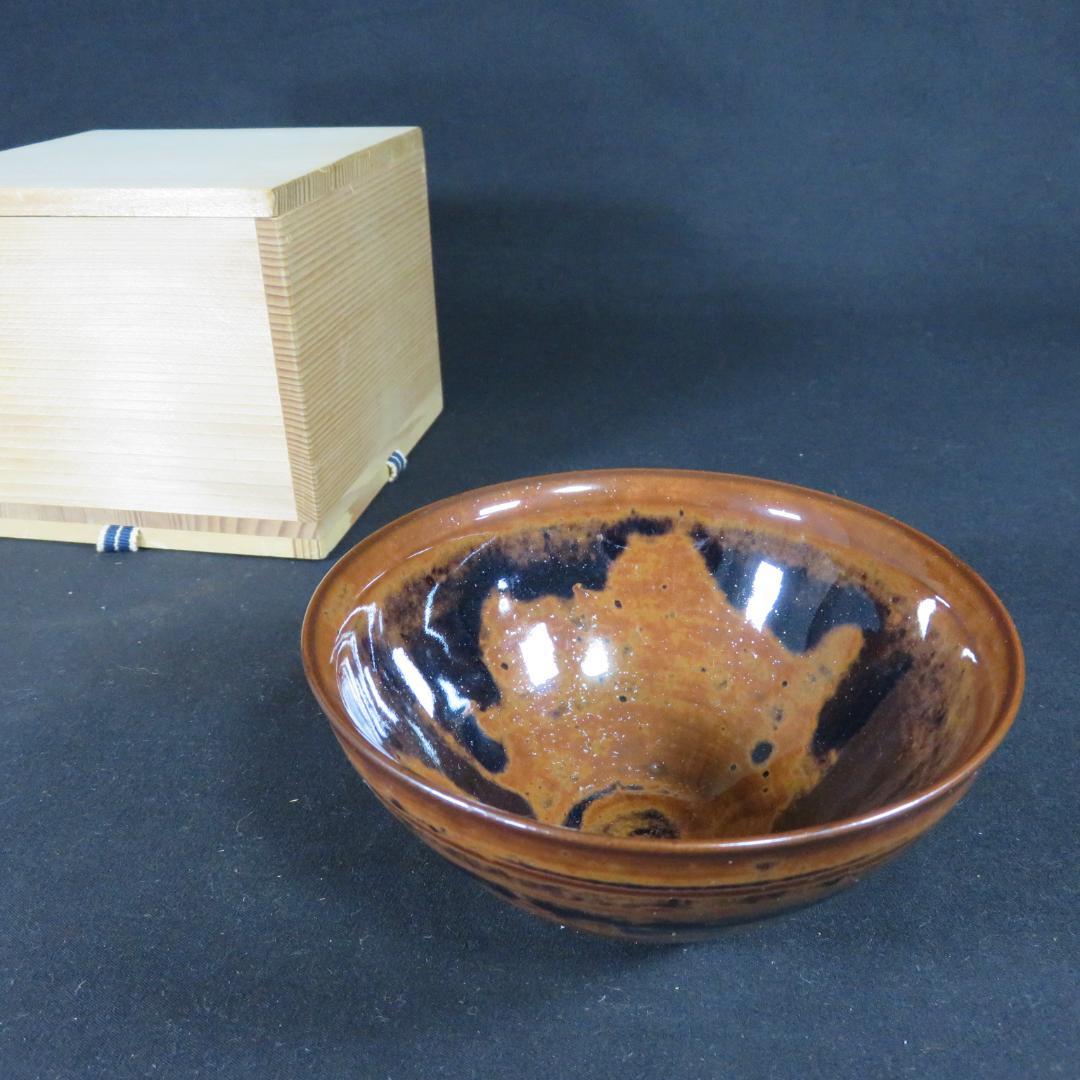 Seto Tenmoku Tea Bowl - Iron Glaze Chawan with Amber-Black Kiln Effects