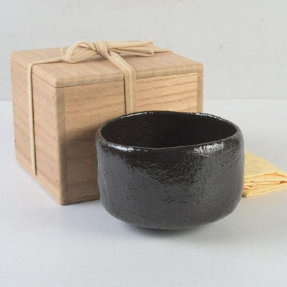 Black Raku Tea Bowl – Isoshima Kiln – Horiuchi Sokan Authentication – Taniko Sekiko – Japan