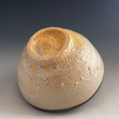 Karatsu Kawakujira Tea Bowl by Nakazato Shigetoshi - Iron Rim Glaze