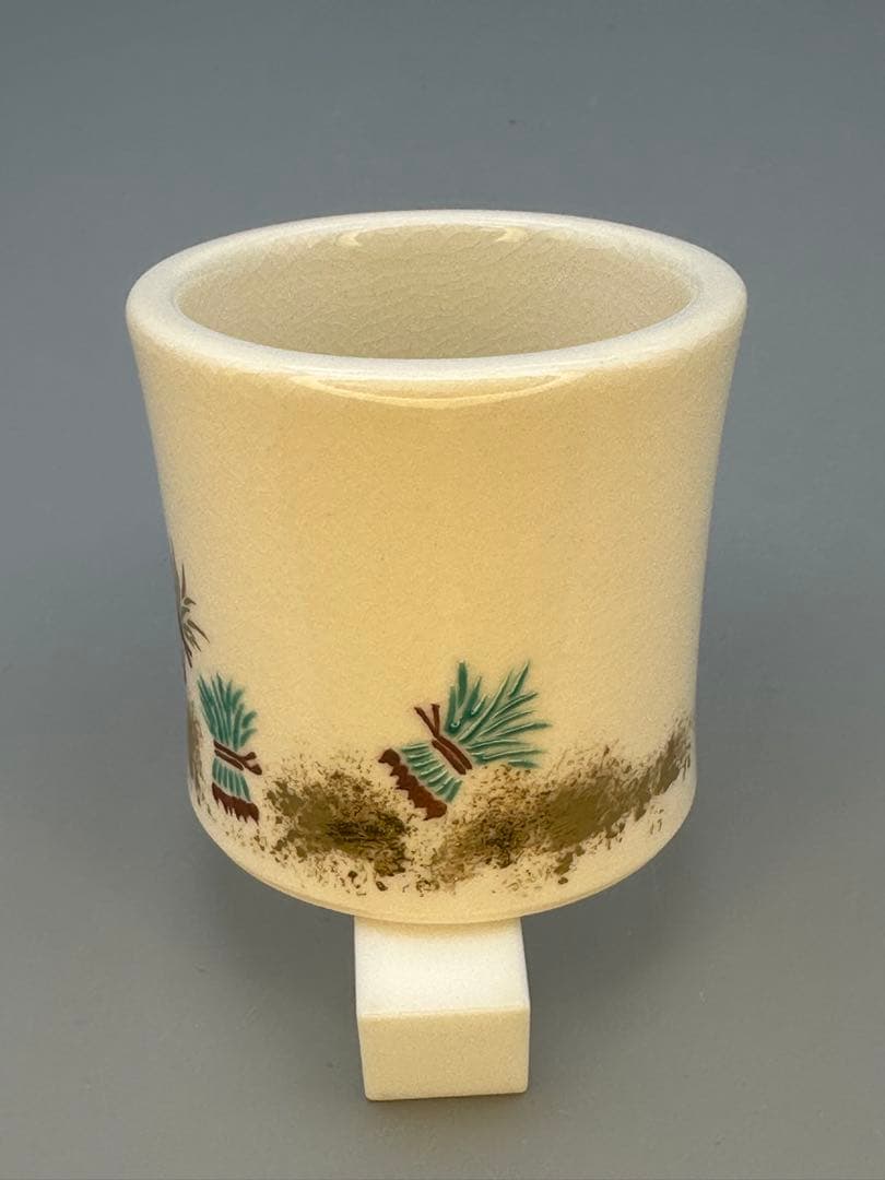 Kyoto Ceramic Tea Lid Rest (Futaoki) with Sanae Motif by Makuzu Kosai — Near Unused, Signed Box