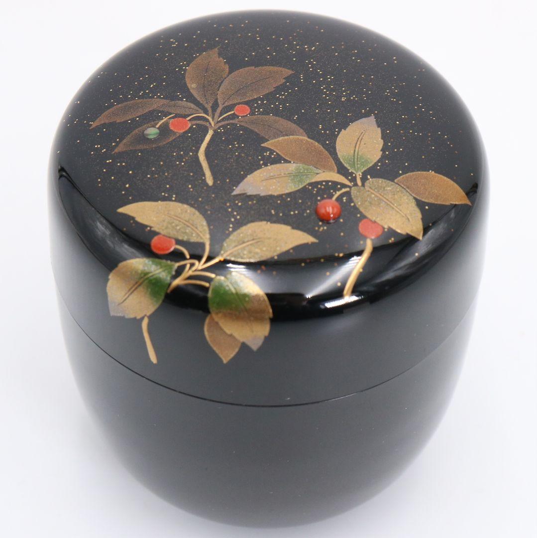 Tanaka Soryo Chu-Natsume with Yabukoj Ardisia Maki-e on Nashiji Ground, Signed Box