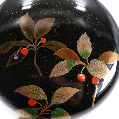 Tanaka Soryo Chu-Natsume with Yabukoj Ardisia Maki-e on Nashiji Ground, Signed Box