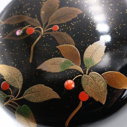 Tanaka Soryo Chu-Natsume with Yabukoj Ardisia Maki-e on Nashiji Ground, Signed Box