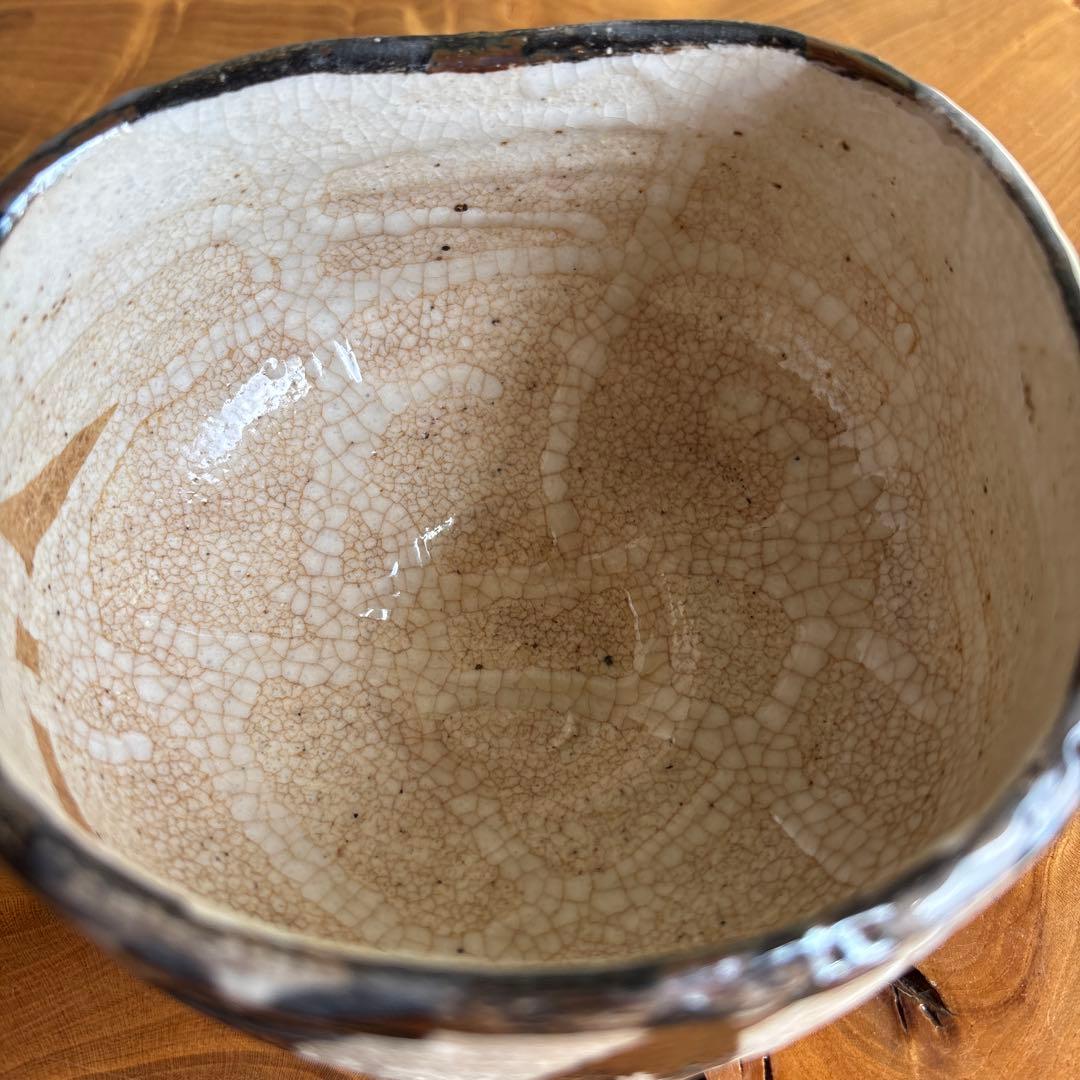Nezumi-Shino Matcha Tea Bowl by Noda Tozan - Mino Ware E-Shino Chawan with Iron Painting and Signed Tomobako