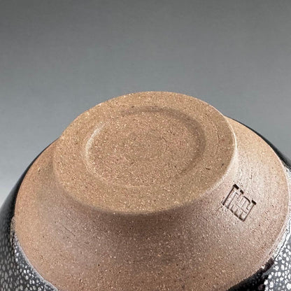 Koie Tsuyoshi Yuteki Tenmoku Chawan — Oil-Spot Tea Bowl with Silver Fukurin, Tomobako & Tomo-nuno