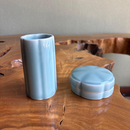 Nabeshima Celadon Kōgō & Kensui Set by Saiun — Signed Tea Ceremony Set