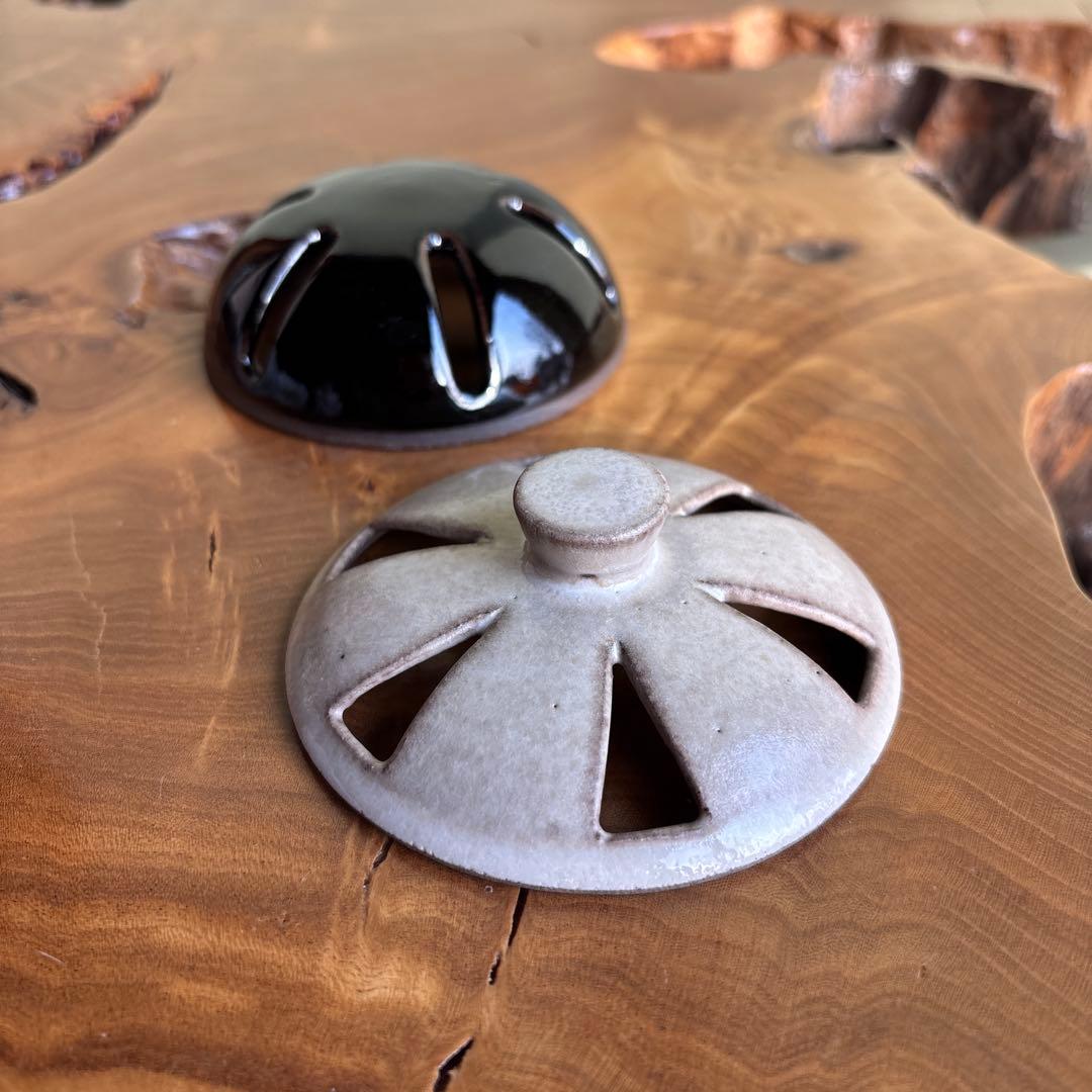 Mukōyama Fumiya Mashiko Incense Burner — Wave Pattern, Ceramic Lid, Wooden Box