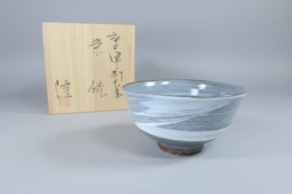 Nakazato Takashi Karatsu Hakeme Tea Bowl — Ryuta-gama Chawan with Tomobako