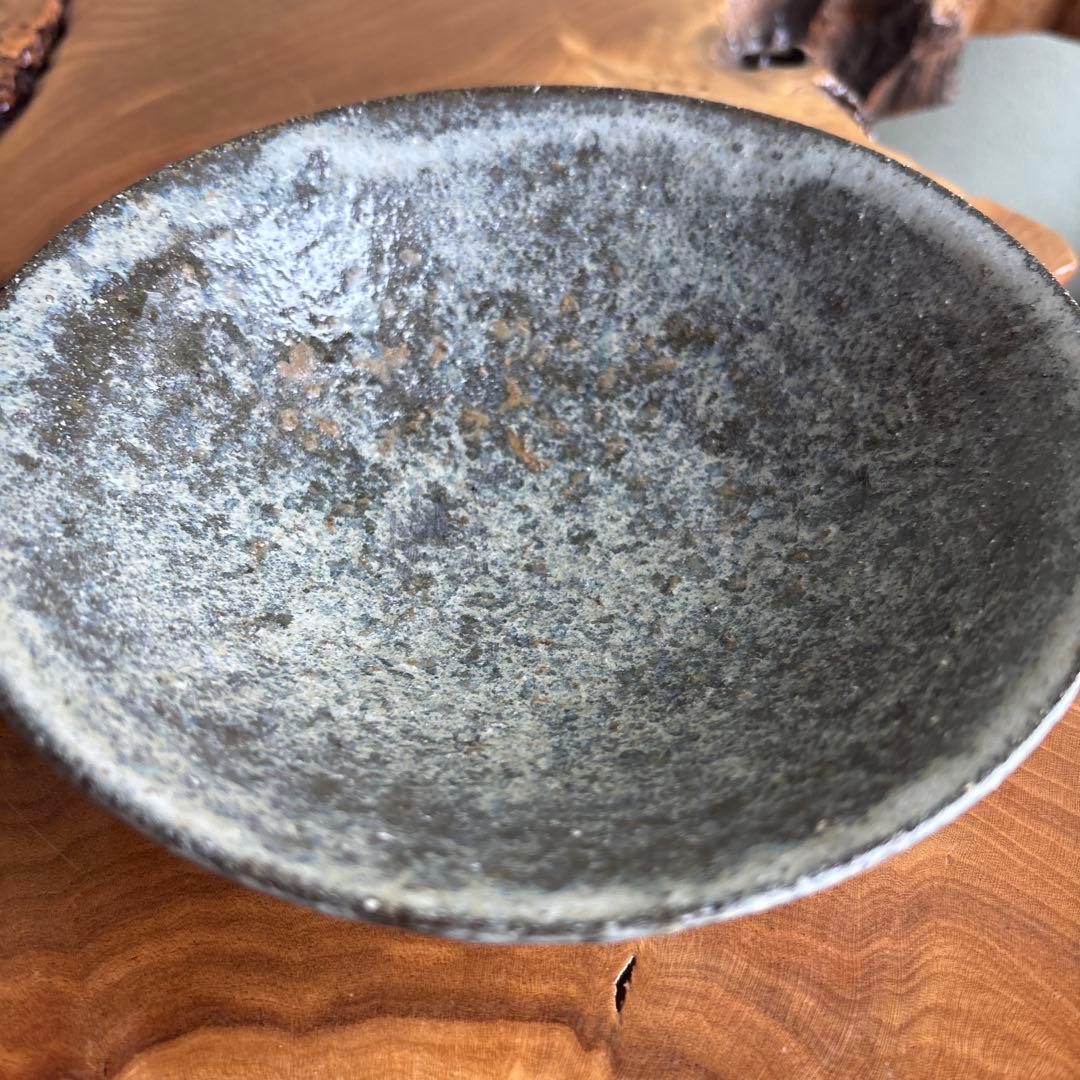 Takatsuru Jun Kannon-do-yaki Flat Tea Bowl — Ash-Swept Hirachawan