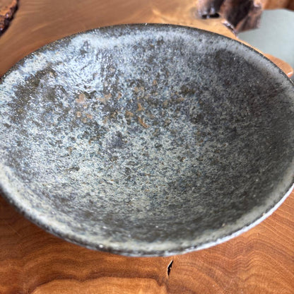 Takatsuru Jun Kannon-do-yaki Flat Tea Bowl — Ash-Swept Hirachawan