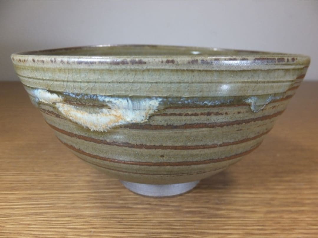 Takatori Ware Tea Bowl by 12th Gen Takatori Hachizan - Ash Glaze Chawan with Signed Box