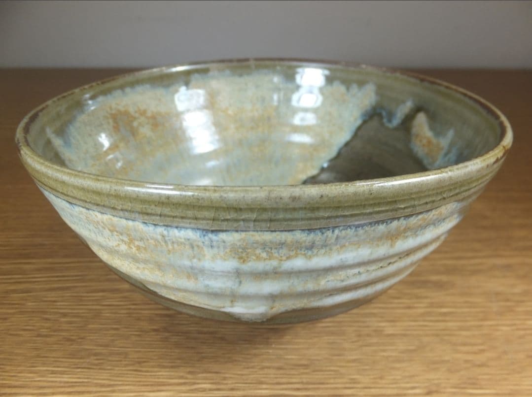 Takatori Ware Tea Bowl by 12th Gen Takatori Hachizan - Ash Glaze Chawan with Signed Box