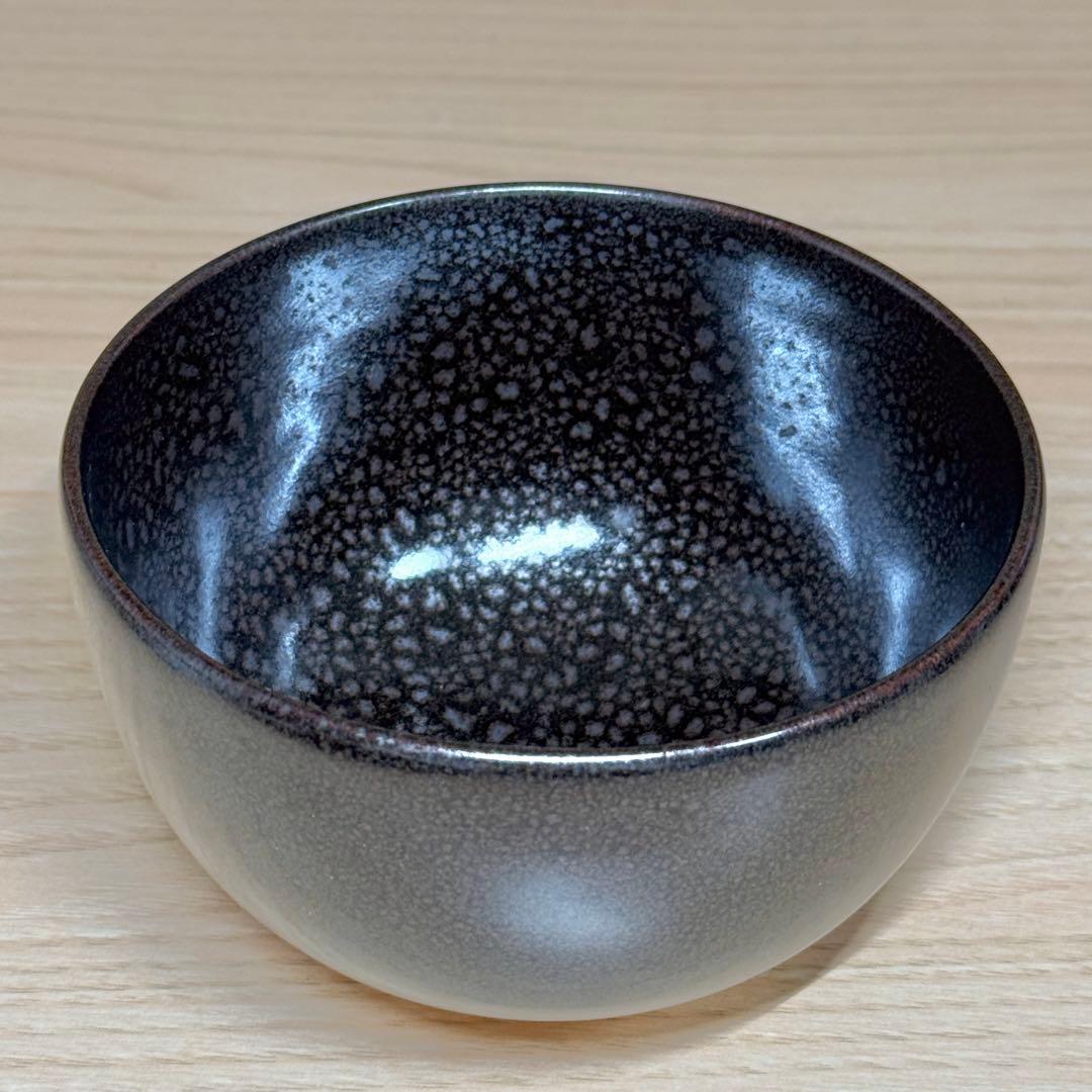 Yuteki Oil-Spot Tenmoku Tea Bowl - Japanese Black Glaze Chawan with Silver Spots