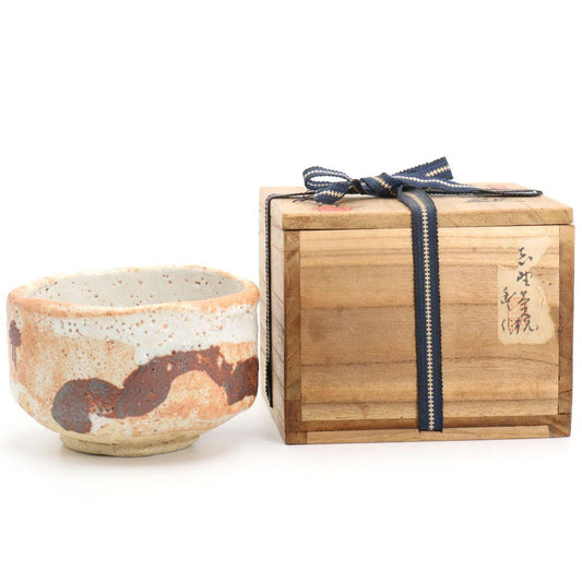 Shino Tea Bowl with Iron Brushwork by Arakawa Toyozo, Living National Treasure