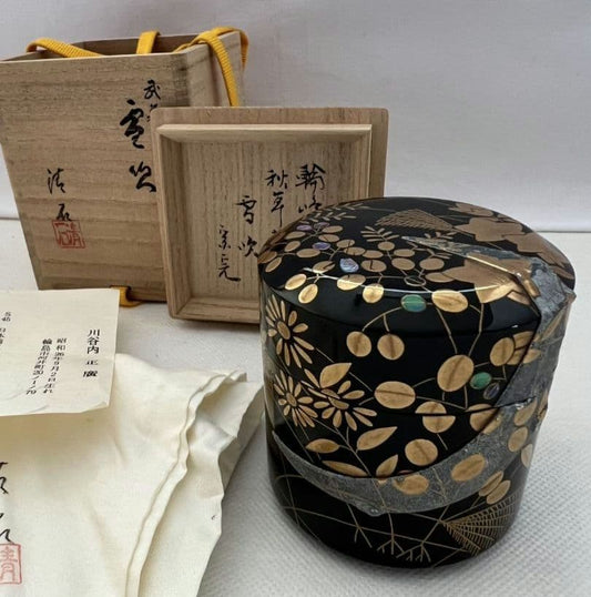 Musashino Autumn Grass Fubuki-Natsume by Kiyoishi III — Gold Maki-e with Raden on Black Lacquer