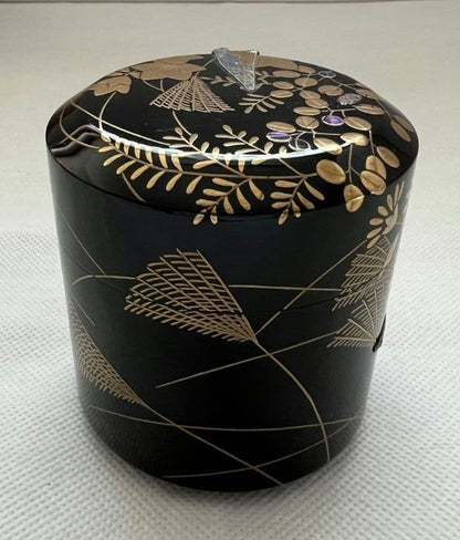 Musashino Autumn Grass Fubuki-Natsume by Kiyoishi III — Gold Maki-e with Raden on Black Lacquer
