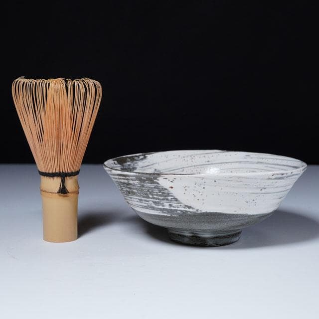 VI Takahashi Dohachi Hakeme Chawan — White Brush on Dark Clay