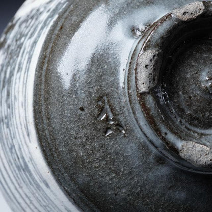 VI Takahashi Dohachi Hakeme Chawan — White Brush on Dark Clay