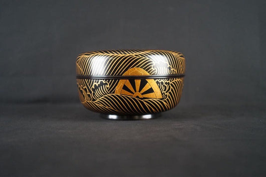 Chahei Issai Wajima Lacquer Genji-guruma Maki-e Jikiro, Signed Box
