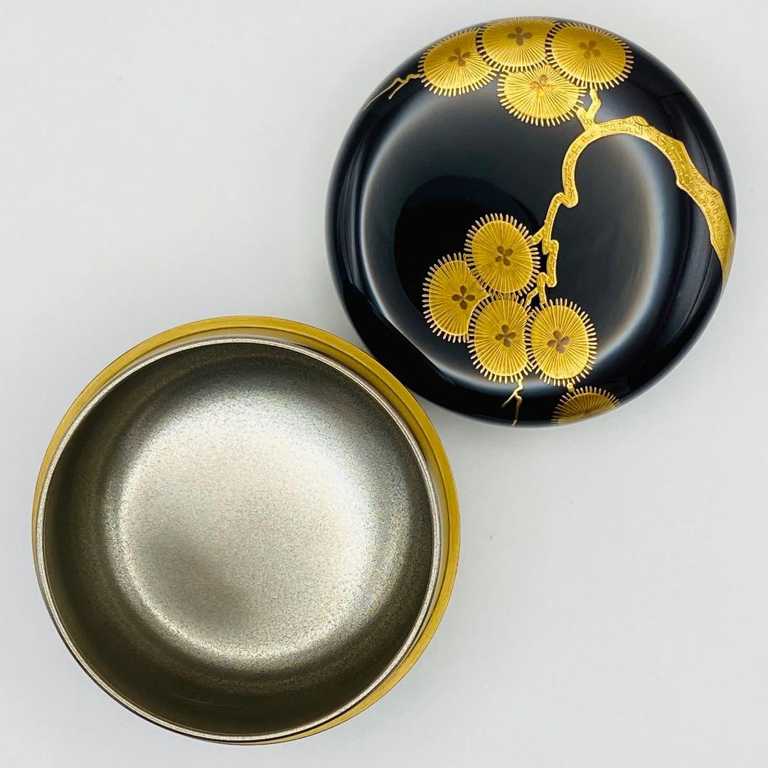 Maehata Shunsai — Hira-natsume Karamatsu Maki-e Tea Caddy, Silver Interior, Double Box