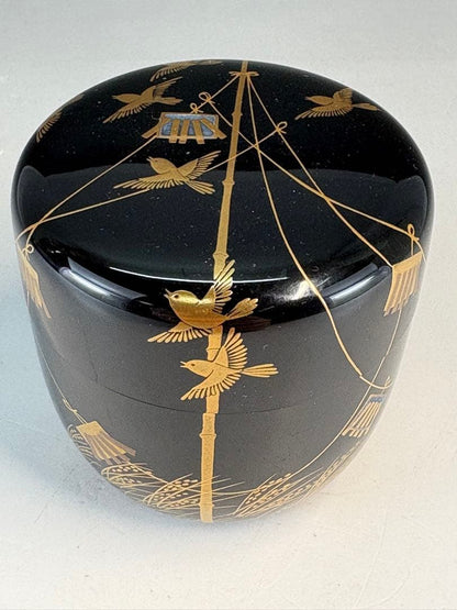 Shoun | Aki-no-no Maki-e O-Natsume — Large Black Lacquer Tea Caddy with Autumn Field