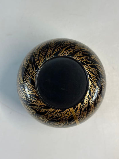 Shoun | Aki-no-no Maki-e O-Natsume — Large Black Lacquer Tea Caddy with Autumn Field