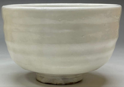 Flowing Water Camellia Chawan by Fukumori Yu — Kitsunomori Kiln Tea Bowl